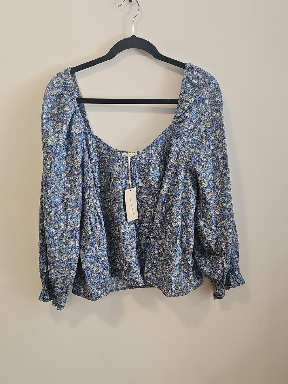 Universal Thread Blue Floral Puff-Sleeve Peasant Blouse